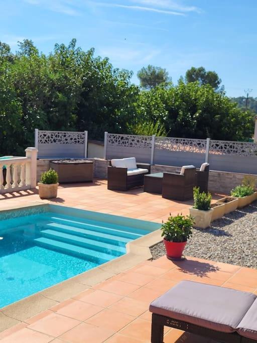 Cosy Rez-De-Jardin De Villa Brignoles Ngoại thất bức ảnh